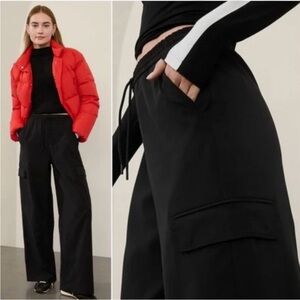 Athleta Promenade High Rise Cargo Pant in Black Size Large L NWT